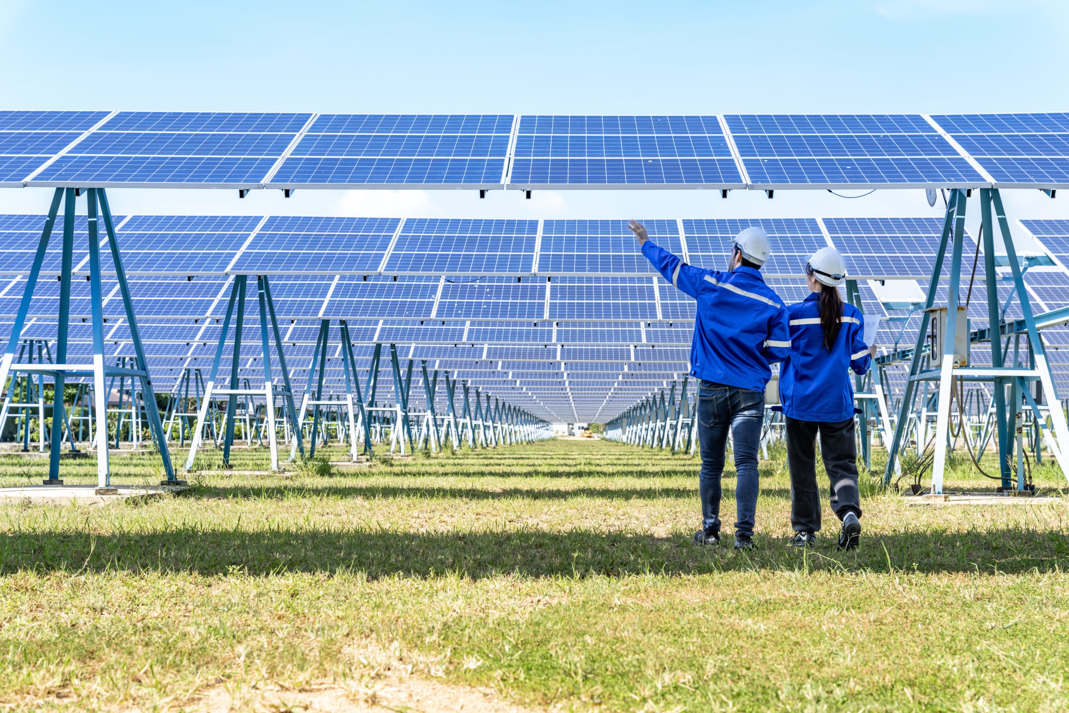 Project Financing in Renewable Energy: A Complete Guide